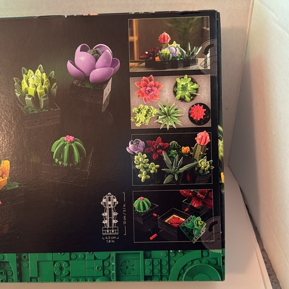 LEGO Succulents 10309 - Picture 5 of 9